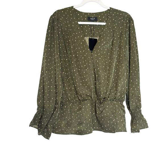 Oat Green Speckled V-Neck Peplum Blouse Long Sleeve Ruffle Cuff NWT Size L - Picture 2 of 9